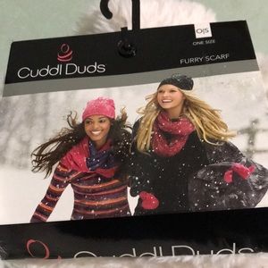 Cuddl Duds Furry Scarf